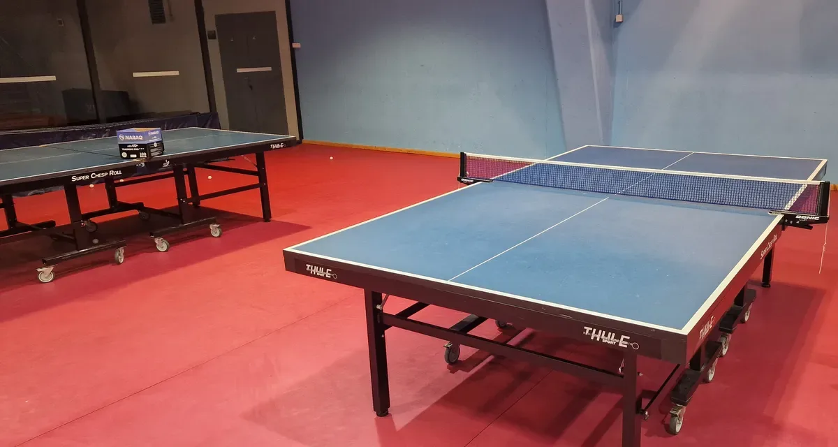 Entrenamiento de tenis de mesa para adultos en Alcoy